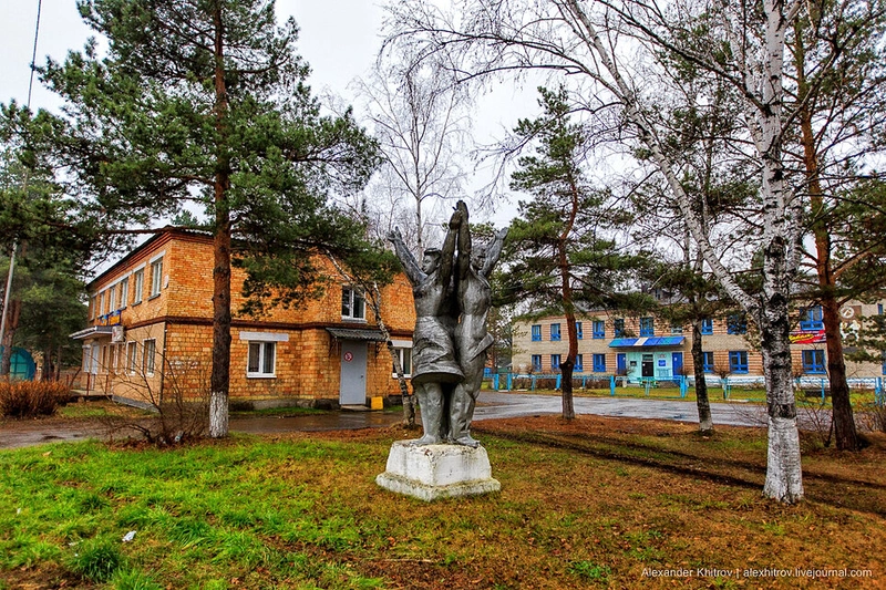 Скульптурная композиция «Молодость»