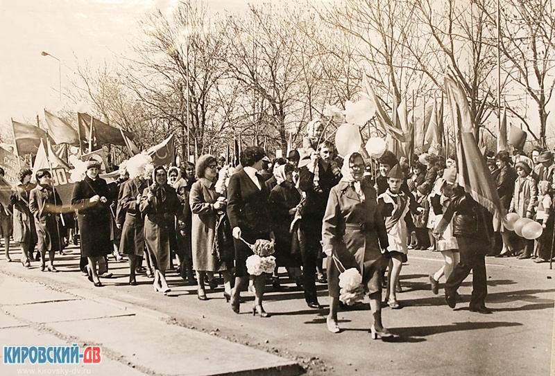 Парад, пгт.Кировский